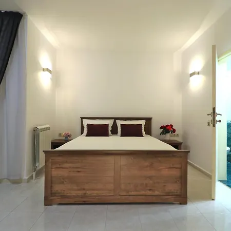 招待所 Ravda Residence