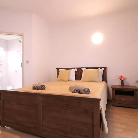 بيت ضيافة Ravda Residence رافدا