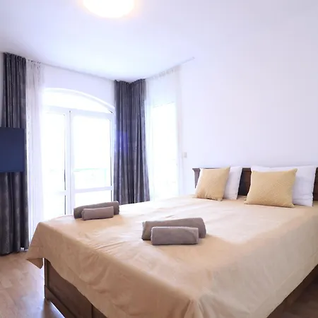 Ravda Residence 招待所