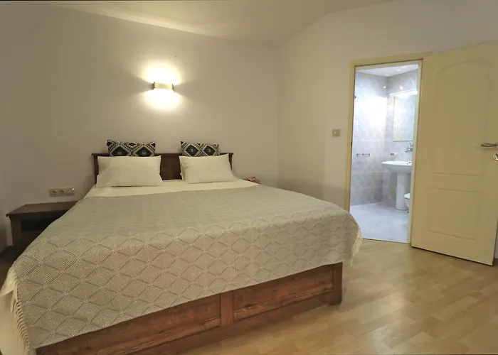 Ravda Residence בית הארחה רבדה