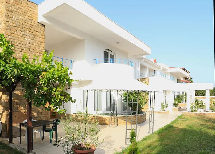 בית הארחה Ravda Residence 4*