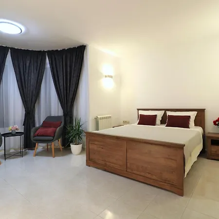 Ravda Residence Guest house