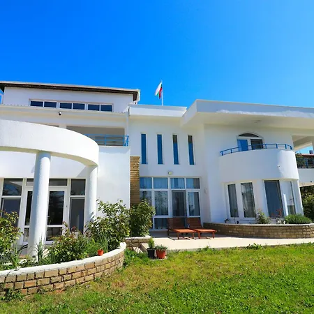 Ravda Residence Guest house